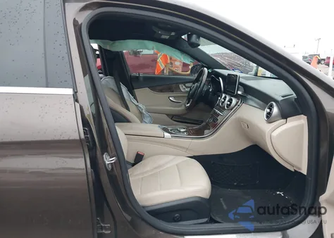 2018 Mercedes-Benz C 300 из США, поврежденный, VIN WDDWF4JBXJR375123